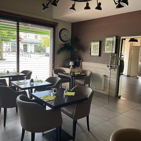 Les Sables-dʼOlonne Cit'Hotel Le Chene Vert מראה חיצוני תמונה