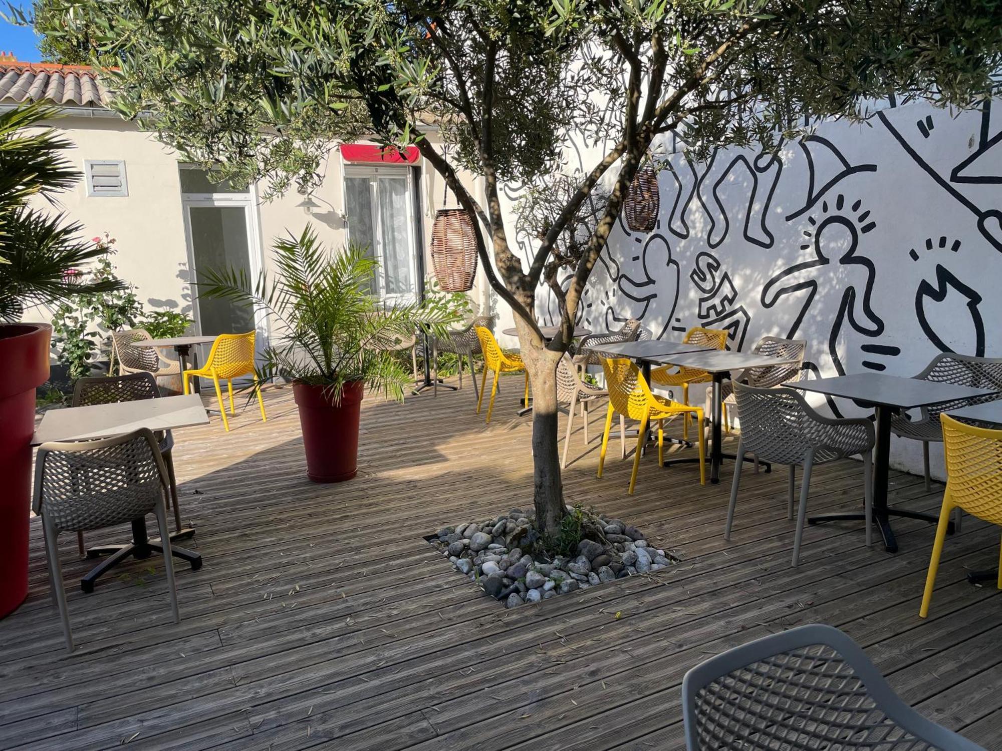 Les Sables-dʼOlonne Cit'Hotel Le Chene Vert מראה חיצוני תמונה
