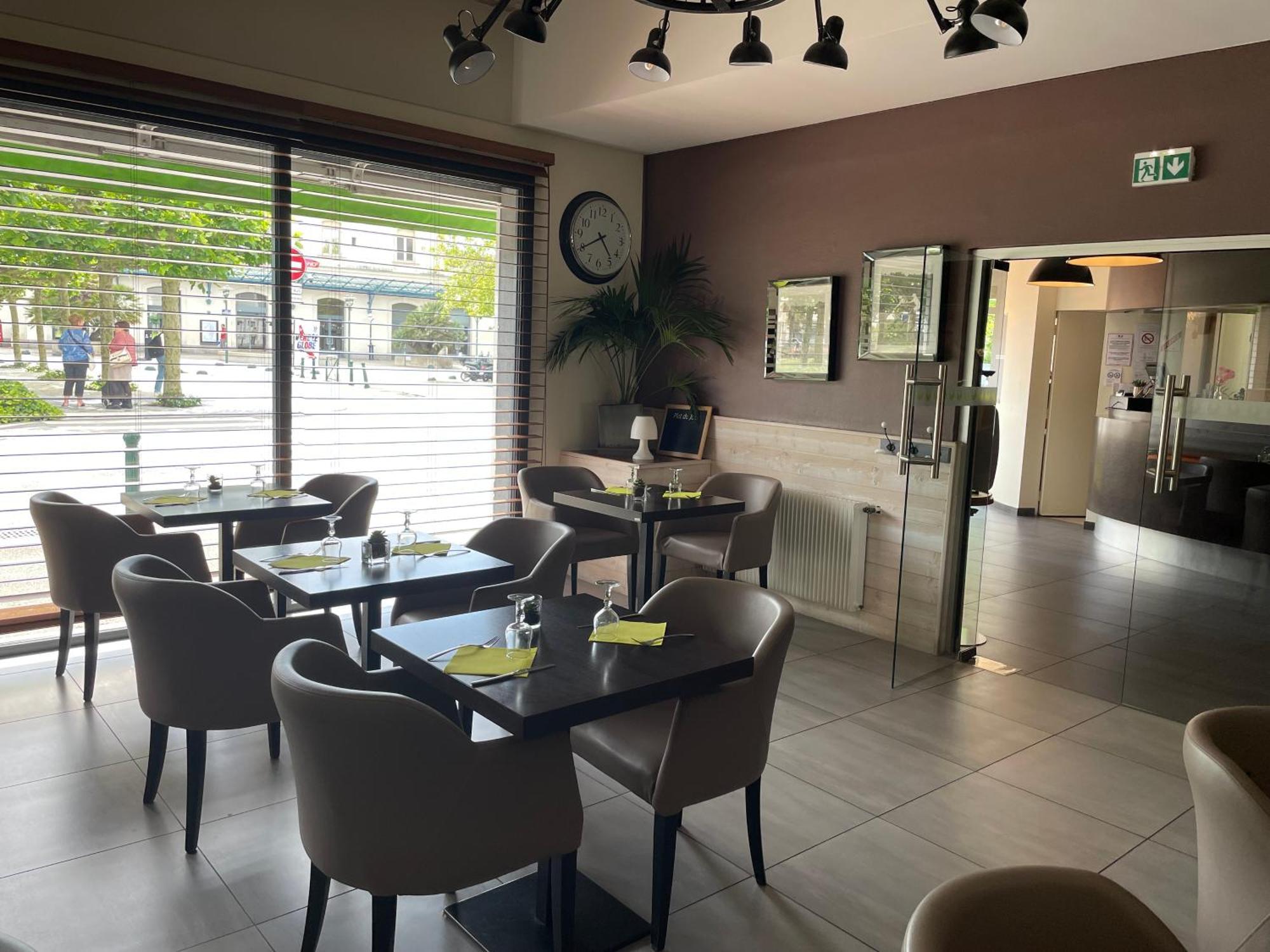 Les Sables-dʼOlonne Cit'Hotel Le Chene Vert מראה חיצוני תמונה