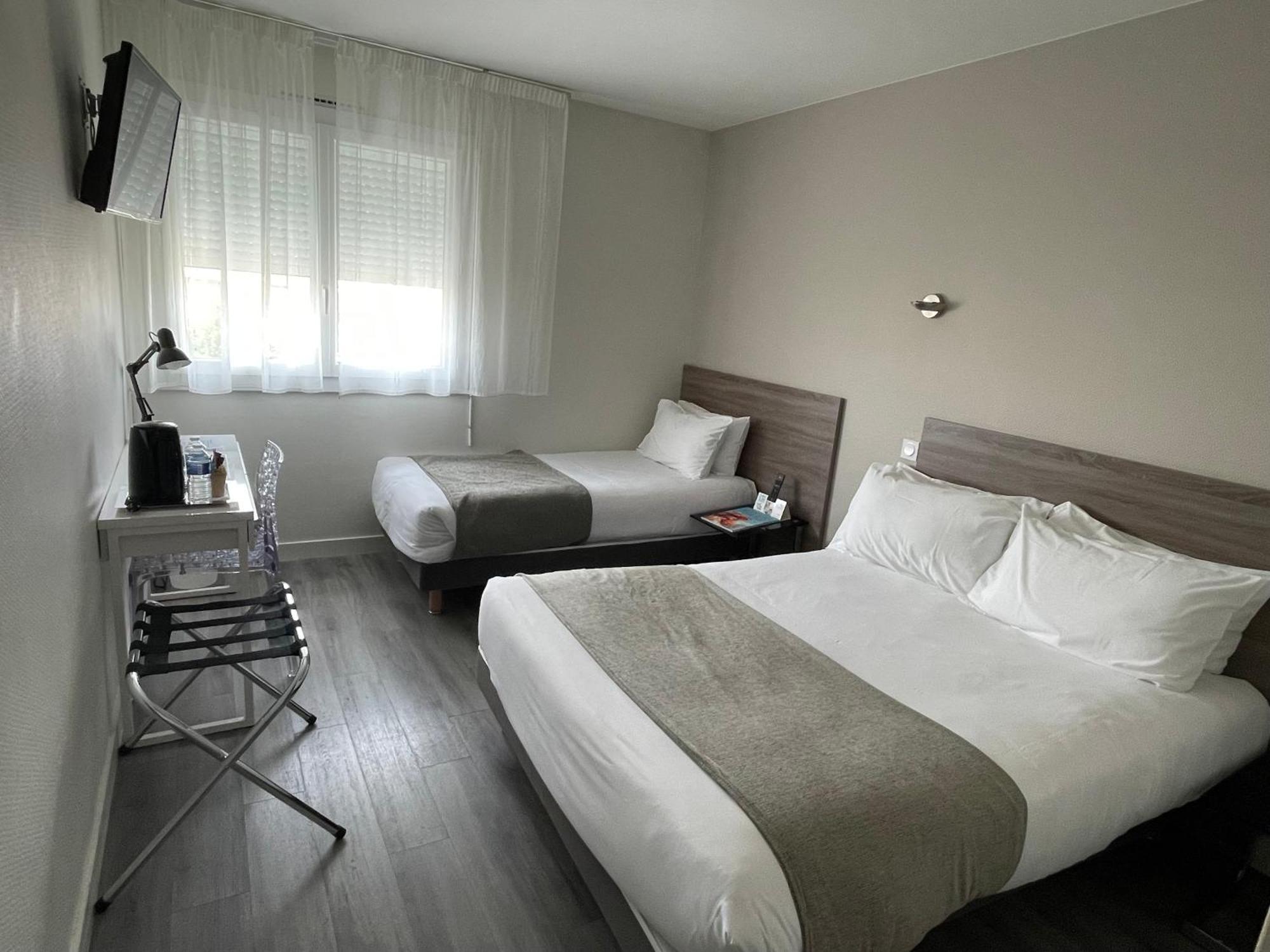 Les Sables-dʼOlonne Cit'Hotel Le Chene Vert מראה חיצוני תמונה