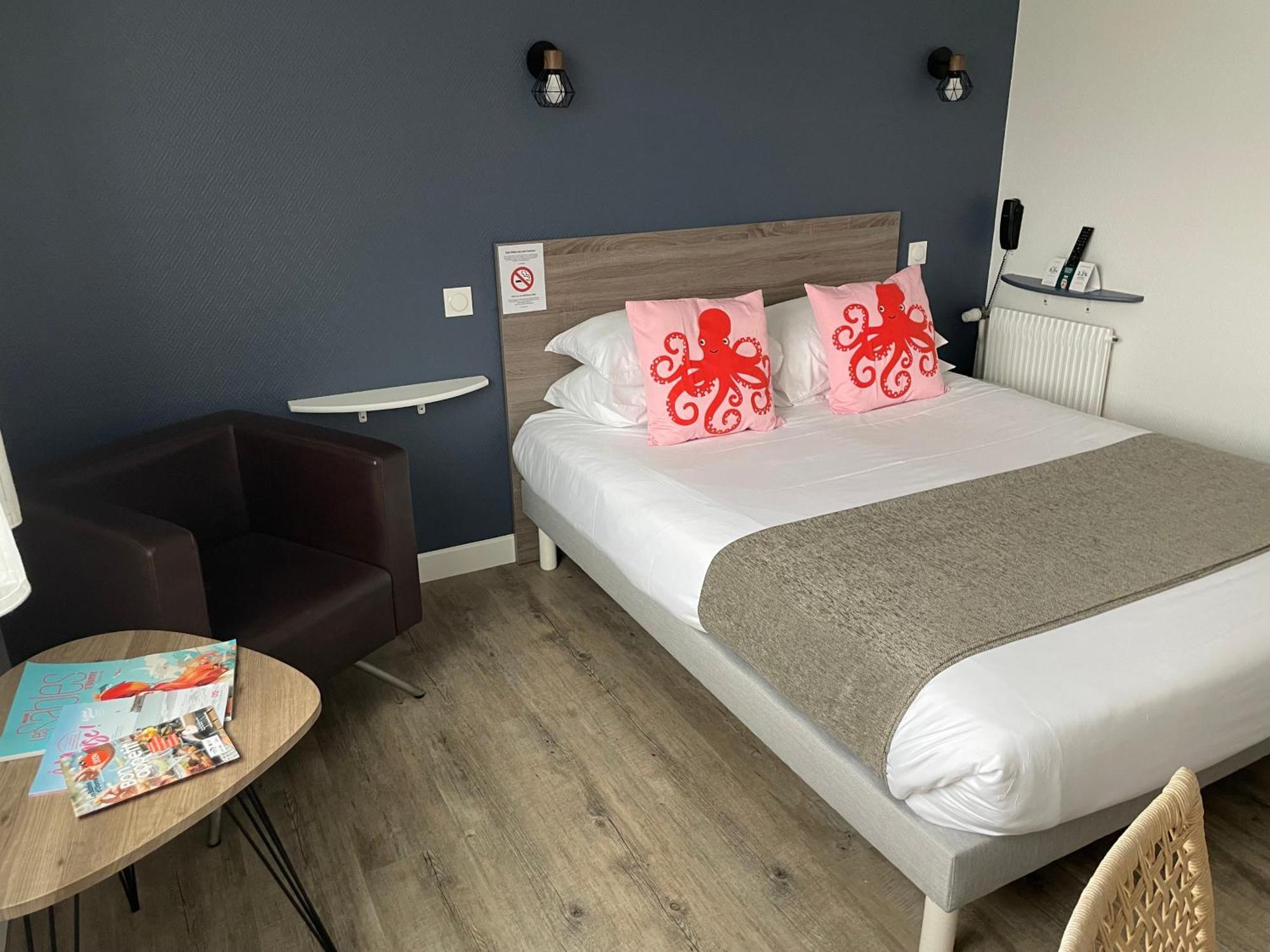 Les Sables-dʼOlonne Cit'Hotel Le Chene Vert מראה חיצוני תמונה